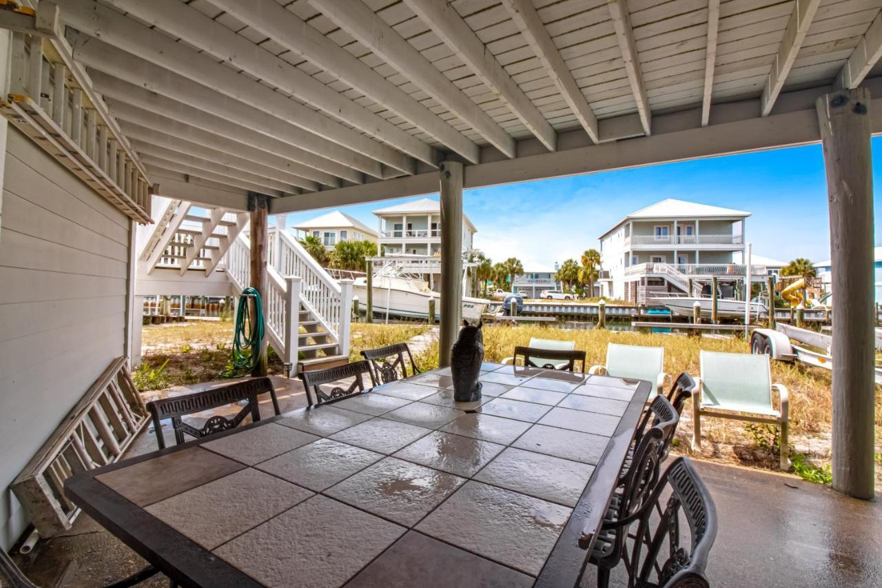 Island Cafe Navarre Exterior photo