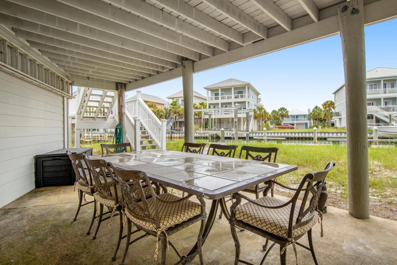 Island Cafe Navarre Exterior photo